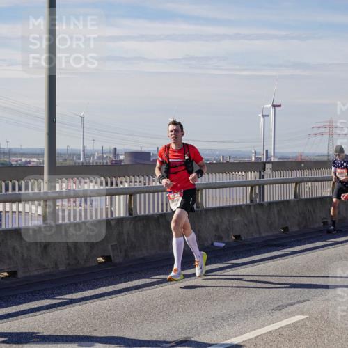 03.10.2025 - Köhlbrandbrückenlauf Michael Burmester http://msf.ph/oto/9071589 03.10.2025 12:36:37 Position 2 4115 meine-sportfotos.de