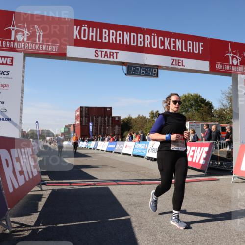 03.10.2025 - Köhlbrandbrückenlauf Lena Gebhardt http://msf.ph/oto/9071591 03.10.2025 13:36:48 Ziel 4974, 5313, 5585, 5767, 5808, 6023, 6825 meine-sportfotos.de