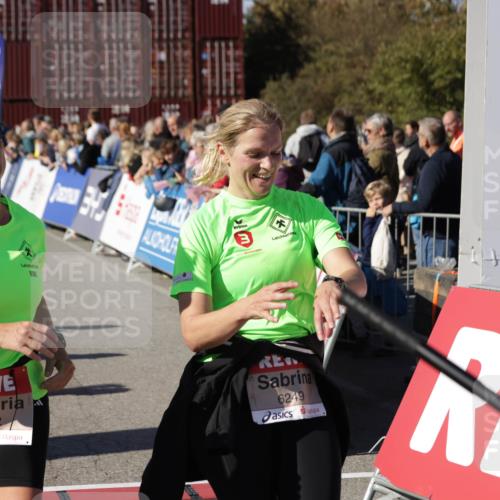 03.10.2025 - Köhlbrandbrückenlauf Jannik Wohlers http://msf.ph/oto/9071608 03.10.2025 13:15:11 Ziel 4090, 4244, 4282, 5173, 5186, 6189, 6249, 6252, 6370, 6454, 6591, 6773, 6810 meine-sportfotos.de