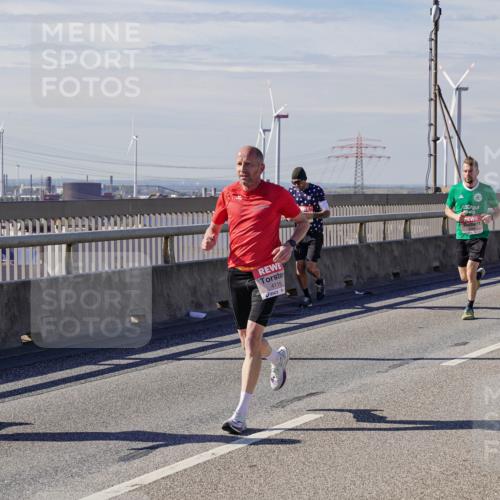 03.10.2025 - Köhlbrandbrückenlauf Michael Burmester http://msf.ph/oto/9071609 03.10.2025 12:36:38 Position 2 4115 meine-sportfotos.de