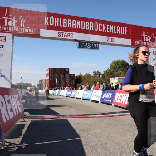 03.10.2025 - Köhlbrandbrückenlauf Lena Gebhardt http://msf.ph/oto/9071614 03.10.2025 13:36:49 Ziel 4974, 5313, 5585, 5767, 5808, 6825 meine-sportfotos.de