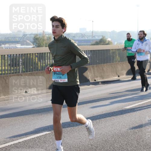 03.10.2025 - Köhlbrandbrückenlauf Lena Gebhardt http://msf.ph/oto/9071625 03.10.2025 09:24:40 Position 1 1738 meine-sportfotos.de