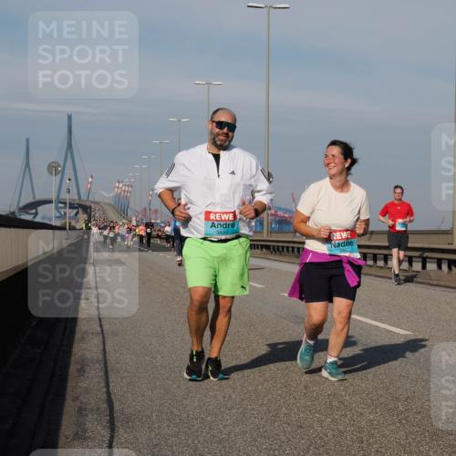 03.10.2025 - Köhlbrandbrückenlauf Fabian Wolf http://msf.ph/oto/9071628 03.10.2025 10:13:10 Position 3 3439, 3453 meine-sportfotos.de