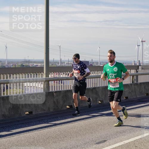 03.10.2025 - Köhlbrandbrückenlauf Michael Burmester http://msf.ph/oto/9071659 03.10.2025 12:36:40 Position 2 6489 meine-sportfotos.de