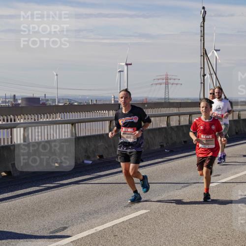 03.10.2025 - Köhlbrandbrückenlauf Michael Burmester http://msf.ph/oto/9071706 03.10.2025 12:36:45 Position 2 6015 meine-sportfotos.de