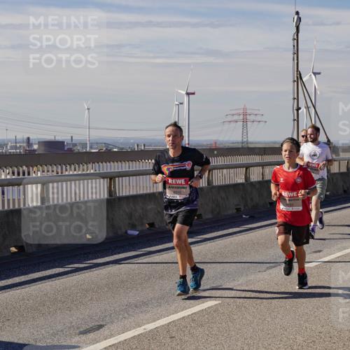 03.10.2025 - Köhlbrandbrückenlauf Michael Burmester http://msf.ph/oto/9071714 03.10.2025 12:36:45 Position 2 6015, 4150 meine-sportfotos.de