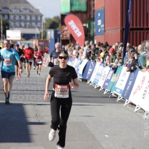 03.10.2025 - Köhlbrandbrückenlauf Jannik Wohlers http://msf.ph/oto/9071762 03.10.2025 13:15:20 Ziel 4031, 4610, 5186, 5771, 6370, 6535, 6591, 6773, 6790 meine-sportfotos.de