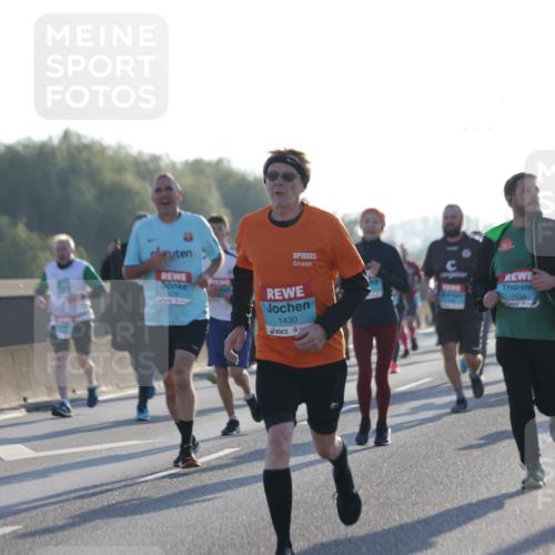 03.10.2025 - Köhlbrandbrückenlauf Jannik Wohlers http://msf.ph/oto/9071849 03.10.2025 09:17:59 Position 3 1430, 1534 meine-sportfotos.de