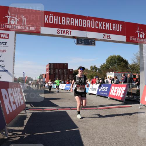 03.10.2025 - Köhlbrandbrückenlauf Lena Gebhardt http://msf.ph/oto/9071863 03.10.2025 13:37:02 Ziel 5287, 5313, 5507, 5592, 6104 meine-sportfotos.de