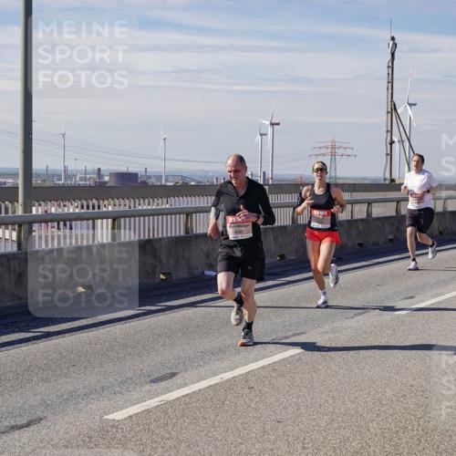 03.10.2025 - Köhlbrandbrückenlauf Michael Burmester http://msf.ph/oto/9071886 03.10.2025 12:36:52 Position 2 4080 meine-sportfotos.de