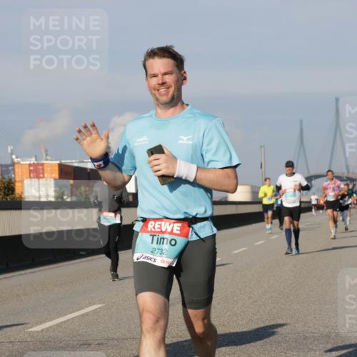 03.10.2025 - Köhlbrandbrückenlauf Jannik Wohlers http://msf.ph/oto/9071899 03.10.2025 09:49:52 Position 3 83, 10, 2015, 2732 meine-sportfotos.de
