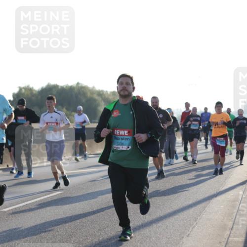 03.10.2025 - Köhlbrandbrückenlauf Jannik Wohlers http://msf.ph/oto/9071911 03.10.2025 09:18:02 Position 3 3128, 1534 meine-sportfotos.de