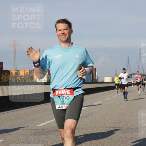 03.10.2025 - Köhlbrandbrückenlauf Jannik Wohlers http://msf.ph/oto/9071935 03.10.2025 09:49:53 Position 3 03, 10, 2015, 2732 meine-sportfotos.de