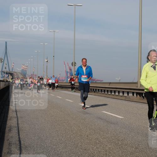 03.10.2025 - Köhlbrandbrückenlauf Fabian Wolf http://msf.ph/oto/9071947 03.10.2025 10:13:20 Position 3  meine-sportfotos.de