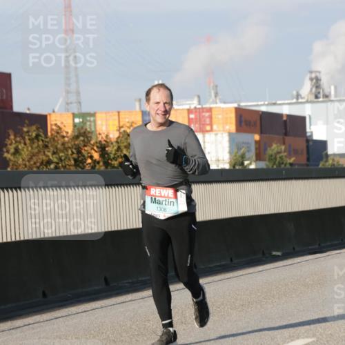 03.10.2025 - Köhlbrandbrückenlauf Jannik Wohlers http://msf.ph/oto/9071962 03.10.2025 09:49:54 Position 3 1308 meine-sportfotos.de