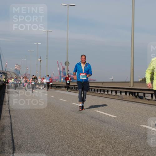 03.10.2025 - Köhlbrandbrückenlauf Fabian Wolf http://msf.ph/oto/9071984 03.10.2025 10:13:21 Position 3  meine-sportfotos.de