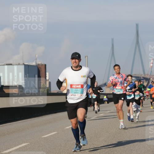 03.10.2025 - Köhlbrandbrückenlauf Jannik Wohlers http://msf.ph/oto/9071998 03.10.2025 09:49:55 Position 3 3791 meine-sportfotos.de