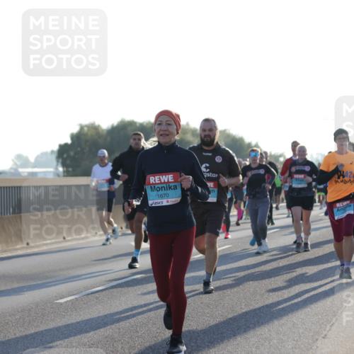 03.10.2025 - Köhlbrandbrückenlauf Jannik Wohlers http://msf.ph/oto/9072042 03.10.2025 09:18:03 Position 3 42, 1670 meine-sportfotos.de