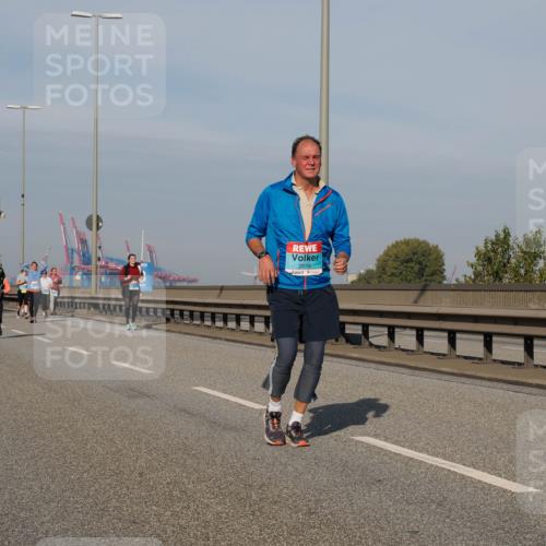 03.10.2025 - Köhlbrandbrückenlauf Fabian Wolf http://msf.ph/oto/9072068 03.10.2025 10:13:24 Position 3 2659 meine-sportfotos.de