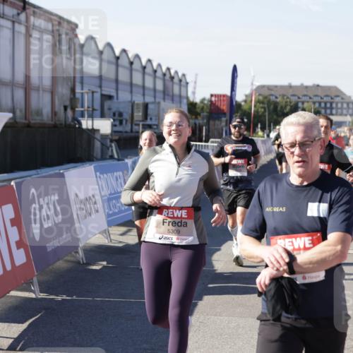 03.10.2025 - Köhlbrandbrückenlauf Jannik Wohlers http://msf.ph/oto/9072069 03.10.2025 13:15:30 Ziel 4031, 4267, 4577, 4610, 4704, 4797, 4871, 4958, 4962, 5309, 5771, 6019, 6535, 6772, 6790 meine-sportfotos.de