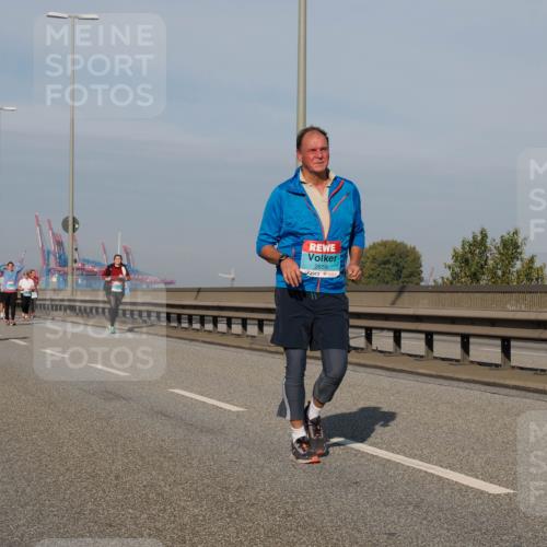 03.10.2025 - Köhlbrandbrückenlauf Fabian Wolf http://msf.ph/oto/9072097 03.10.2025 10:13:25 Position 3 2659 meine-sportfotos.de