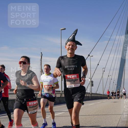 03.10.2025 - Köhlbrandbrückenlauf Michael Burmester http://msf.ph/oto/9072148 03.10.2025 12:37:08 Position 2 4099, 5898, 6417 meine-sportfotos.de