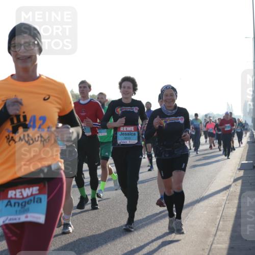 03.10.2025 - Köhlbrandbrückenlauf Jannik Wohlers http://msf.ph/oto/9072150 03.10.2025 09:18:06 Position 3 42, 3010, 1508 meine-sportfotos.de
