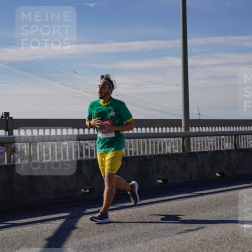 03.10.2025 - Köhlbrandbrückenlauf Michael Burmester http://msf.ph/oto/9072178 03.10.2025 12:37:11 Position 2  meine-sportfotos.de