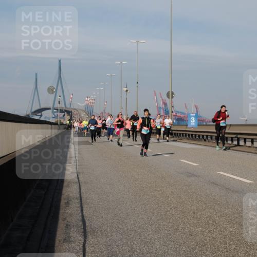 03.10.2025 - Köhlbrandbrückenlauf Fabian Wolf http://msf.ph/oto/9072181 03.10.2025 10:13:27 Position 3  meine-sportfotos.de