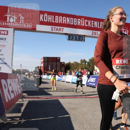 03.10.2025 - Köhlbrandbrückenlauf Lena Gebhardt http://msf.ph/oto/9072184 03.10.2025 13:37:13 Ziel 5143, 5262, 5303, 5466, 5507, 5576, 6104, 6380, 6381, 6521 meine-sportfotos.de
