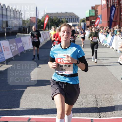 03.10.2025 - Köhlbrandbrückenlauf Jannik Wohlers http://msf.ph/oto/9072197 03.10.2025 13:15:34 Ziel 4031, 4267, 4399, 4421, 4577, 4678, 4704, 4797, 4803, 4871, 4958, 4962, 5309, 5942, 6019, 6535, 6772 meine-sportfotos.de