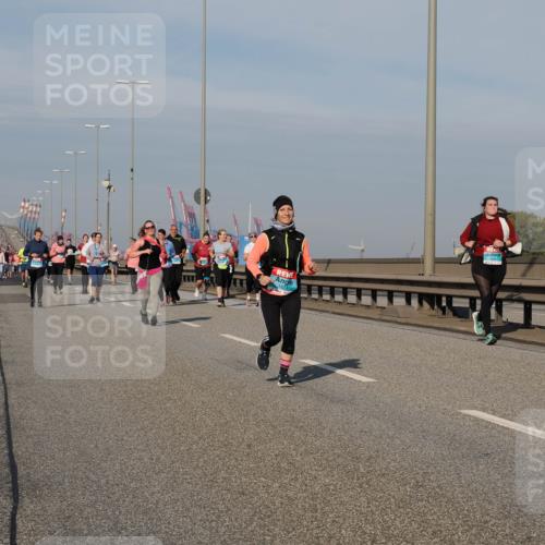 03.10.2025 - Köhlbrandbrückenlauf Fabian Wolf http://msf.ph/oto/9072258 03.10.2025 10:13:32 Position 3  meine-sportfotos.de