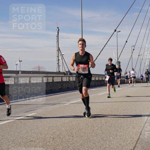03.10.2025 - Köhlbrandbrückenlauf Michael Burmester http://msf.ph/oto/9072268 03.10.2025 12:37:22 Position 2 4083 meine-sportfotos.de