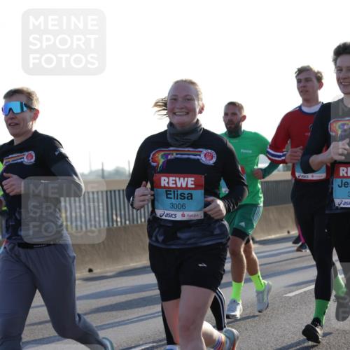 03.10.2025 - Köhlbrandbrückenlauf Jannik Wohlers http://msf.ph/oto/9072280 03.10.2025 09:18:07 Position 3 3006, 3010 meine-sportfotos.de