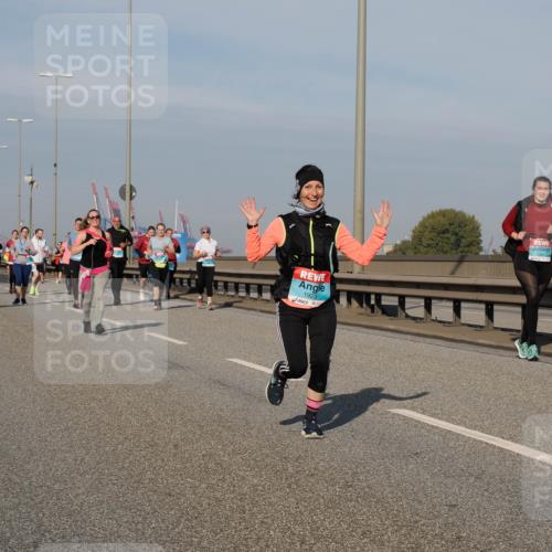 03.10.2025 - Köhlbrandbrückenlauf Fabian Wolf http://msf.ph/oto/9072349 03.10.2025 10:13:33 Position 3 1923, 2344 meine-sportfotos.de