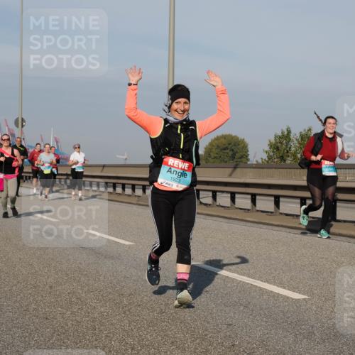 03.10.2025 - Köhlbrandbrückenlauf Fabian Wolf http://msf.ph/oto/9072382 03.10.2025 10:13:34 Position 3 1923, 2344 meine-sportfotos.de