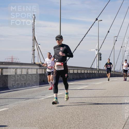 03.10.2025 - Köhlbrandbrückenlauf Michael Burmester http://msf.ph/oto/9072389 03.10.2025 12:37:31 Position 2 6020 meine-sportfotos.de