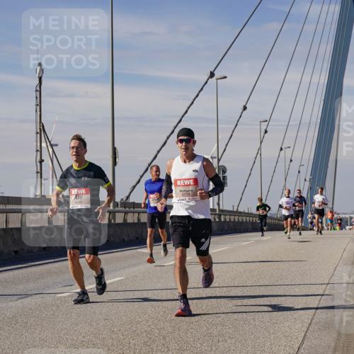 03.10.2025 - Köhlbrandbrückenlauf Michael Burmester http://msf.ph/oto/9072450 03.10.2025 12:37:37 Position 2 4126, 6718 meine-sportfotos.de