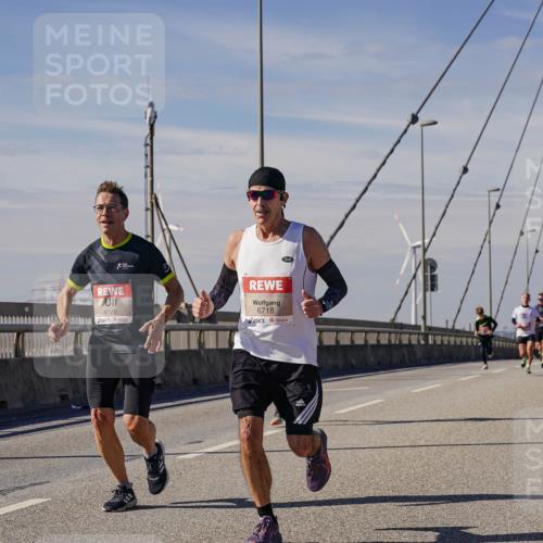 03.10.2025 - Köhlbrandbrückenlauf Michael Burmester http://msf.ph/oto/9072468 03.10.2025 12:37:38 Position 2 4126, 6718 meine-sportfotos.de