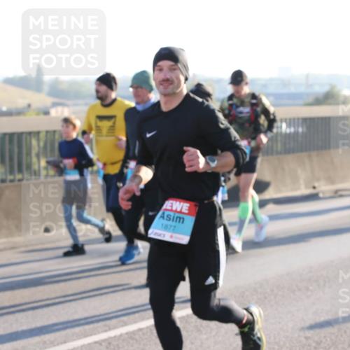 03.10.2025 - Köhlbrandbrückenlauf Lena Gebhardt http://msf.ph/oto/9072487 03.10.2025 09:24:50 Position 1 1877 meine-sportfotos.de