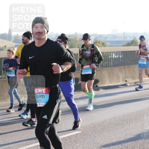 03.10.2025 - Köhlbrandbrückenlauf Lena Gebhardt http://msf.ph/oto/9072497 03.10.2025 09:24:51 Position 1 1877 meine-sportfotos.de