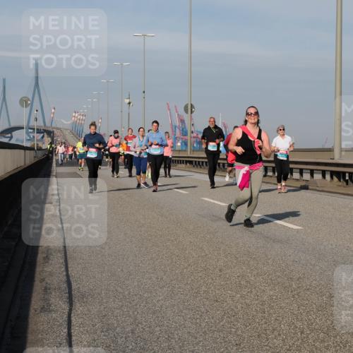 03.10.2025 - Köhlbrandbrückenlauf Fabian Wolf http://msf.ph/oto/9072501 03.10.2025 10:13:36 Position 3  meine-sportfotos.de