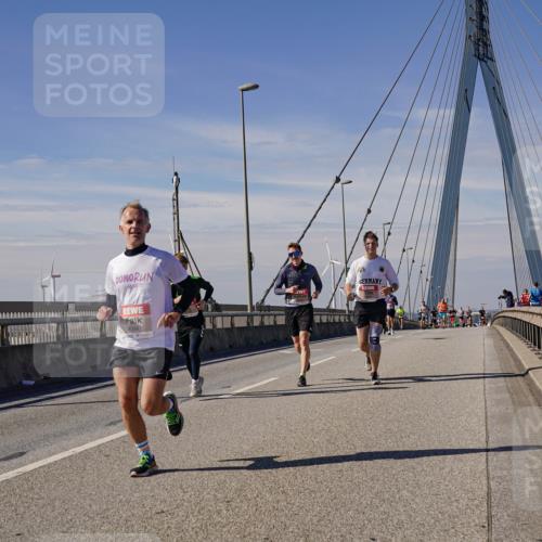 03.10.2025 - Köhlbrandbrückenlauf Michael Burmester http://msf.ph/oto/9072507 03.10.2025 12:37:46 Position 2  meine-sportfotos.de