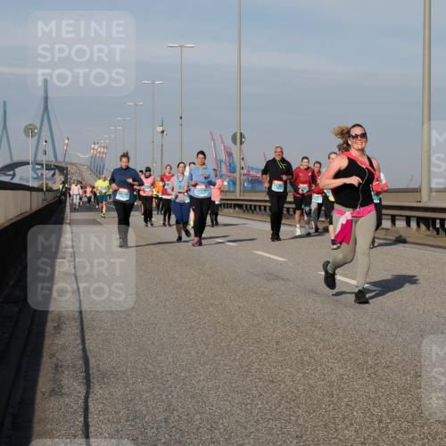 03.10.2025 - Köhlbrandbrückenlauf Fabian Wolf http://msf.ph/oto/9072540 03.10.2025 10:13:37 Position 3  meine-sportfotos.de
