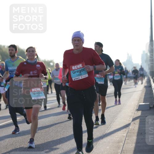 03.10.2025 - Köhlbrandbrückenlauf Jannik Wohlers http://msf.ph/oto/9072560 03.10.2025 09:18:13 Position 3 1363, 1498, 1501 meine-sportfotos.de