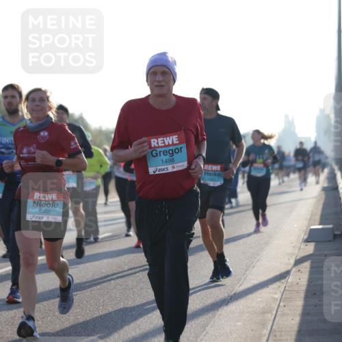 03.10.2025 - Köhlbrandbrückenlauf Jannik Wohlers http://msf.ph/oto/9072588 03.10.2025 09:18:14 Position 3 1363, 1498, 1501 meine-sportfotos.de
