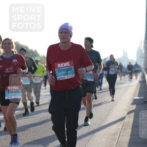 03.10.2025 - Köhlbrandbrückenlauf Jannik Wohlers http://msf.ph/oto/9072612 03.10.2025 09:18:14 Position 3 1498, 1501, 1363 meine-sportfotos.de