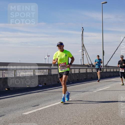 03.10.2025 - Köhlbrandbrückenlauf Michael Burmester http://msf.ph/oto/9072675 03.10.2025 12:38:05 Position 2 5967 meine-sportfotos.de