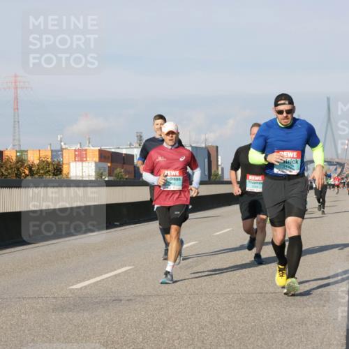 03.10.2025 - Köhlbrandbrückenlauf Jannik Wohlers http://msf.ph/oto/9072724 03.10.2025 09:50:12 Position 3 1239, 13 meine-sportfotos.de