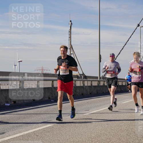 03.10.2025 - Köhlbrandbrückenlauf Michael Burmester http://msf.ph/oto/9072756 03.10.2025 12:38:08 Position 2 4241, 6329 meine-sportfotos.de